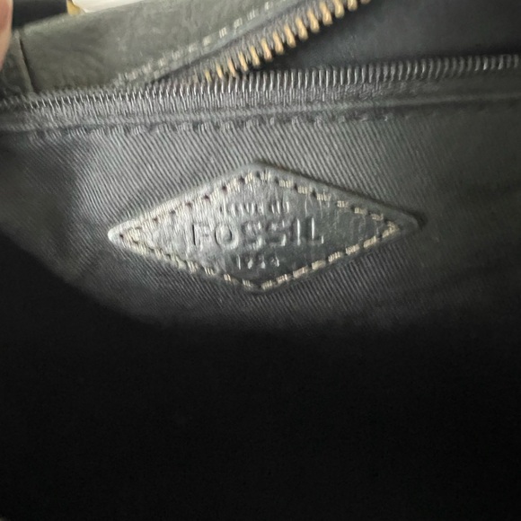 Fossil Black Leather Bag with Gold Zipper - Picture 6 of 6